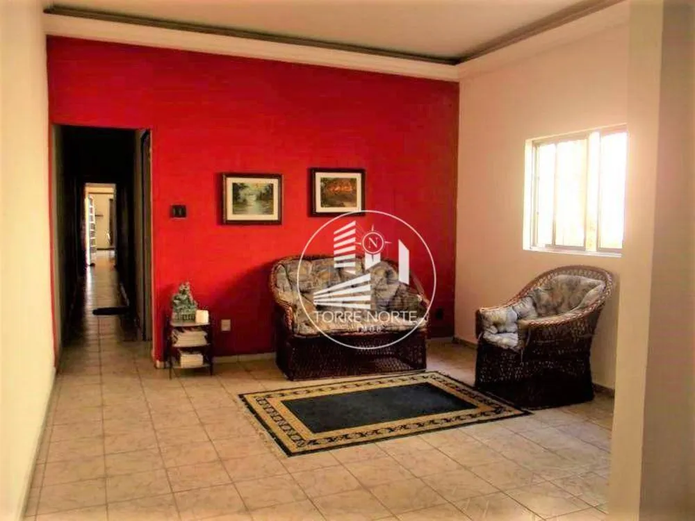 Casa, 4 quartos, 250 m² - Foto 1