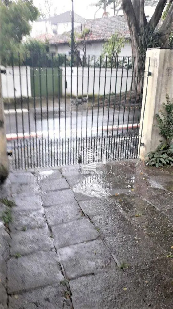 Sobrado, 3 quartos, 400 m² - Foto 1
