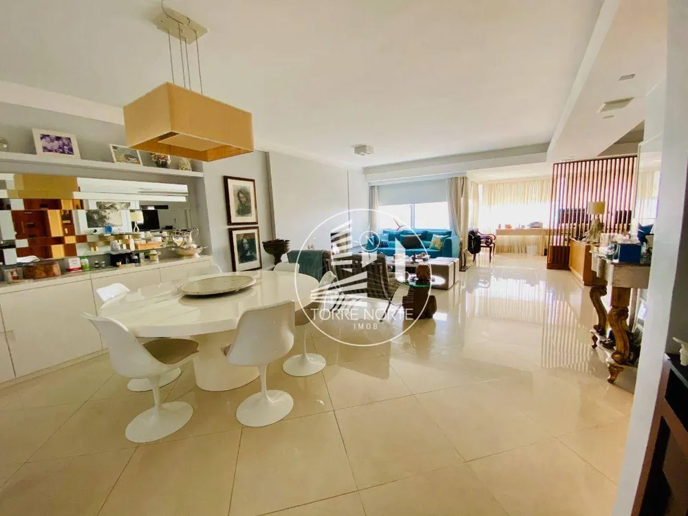 Apartamento, 3 quartos, 185 m² - Foto 1