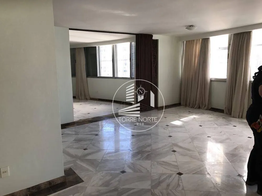 Apartamento, 3 quartos, 188 m² - Foto 2