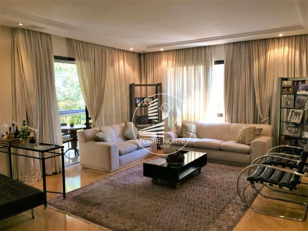 Apartamento, 4 quartos, 275 m² - Foto 1