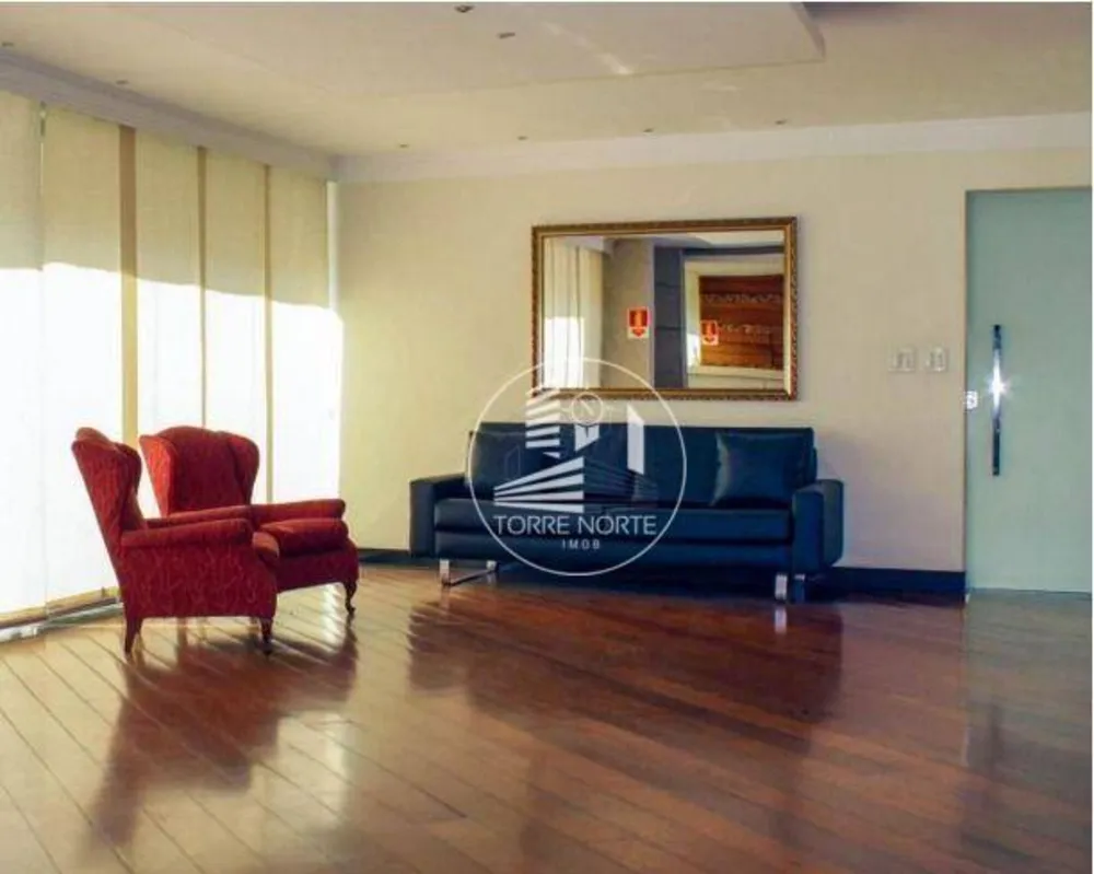 Apartamento, 3 quartos, 215 m² - Foto 2