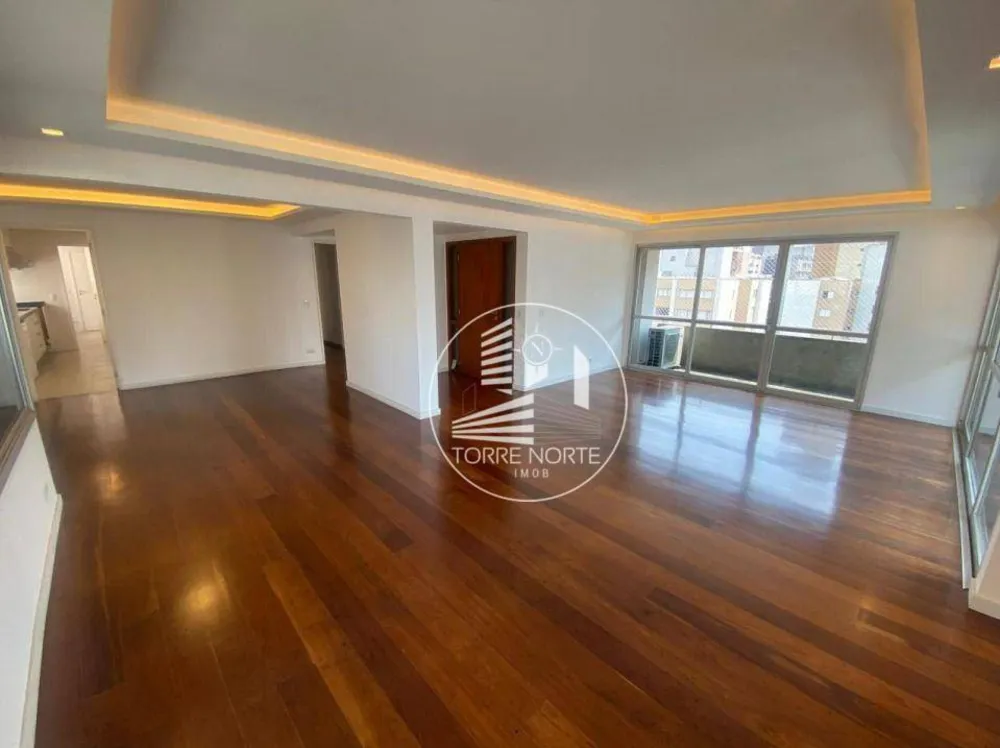 Apartamento, 3 quartos, 215 m² - Foto 1