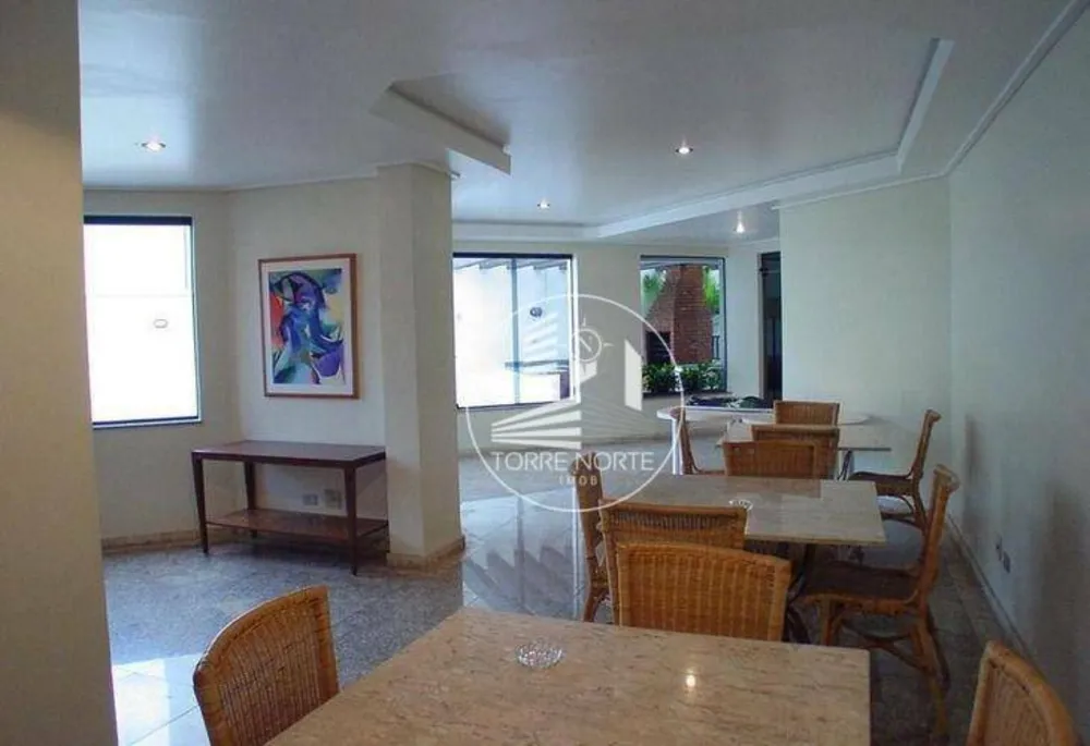 Apartamento, 3 quartos, 190 m² - Foto 2