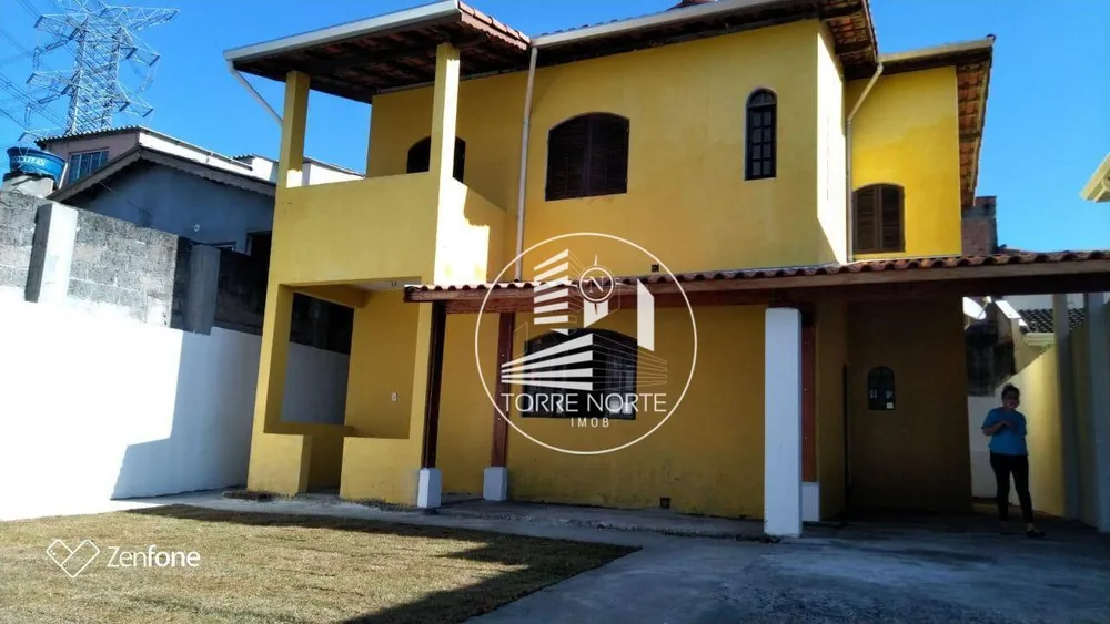 Sobrado, 4 quartos, 200 m² - Foto 1