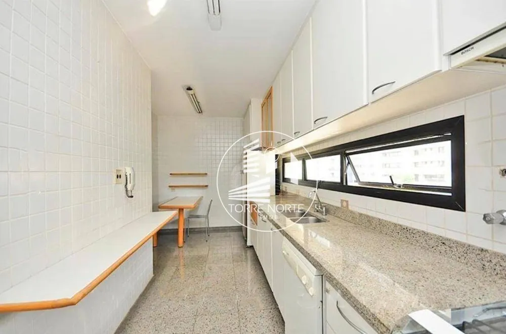 Apartamento, 3 quartos, 190 m² - Foto 3