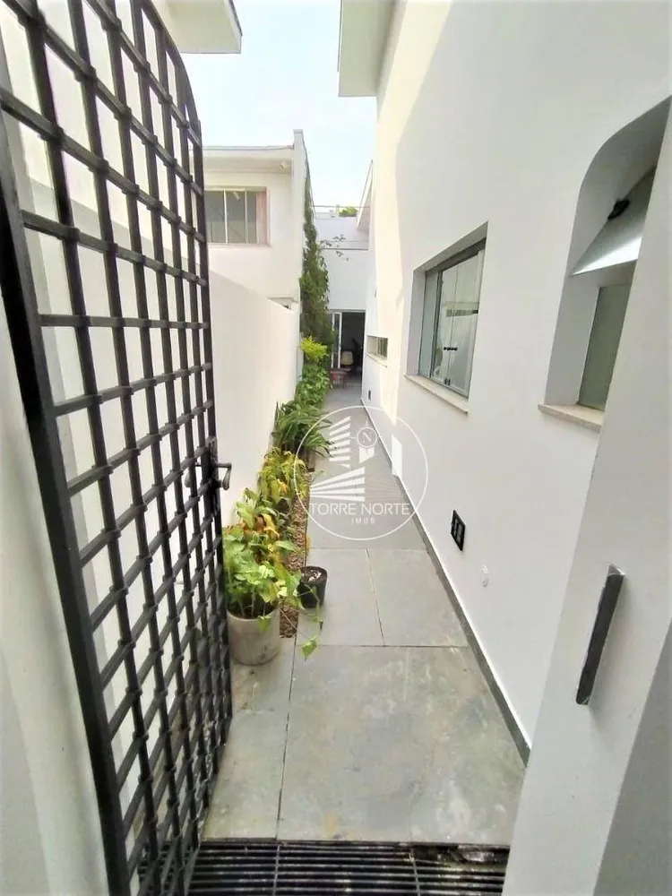 Casa, 4 quartos, 300 m² - Foto 1