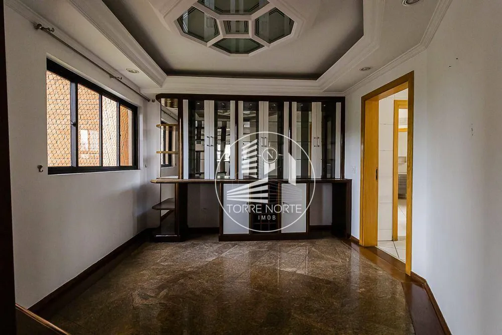 Apartamento, 4 quartos, 196 m² - Foto 1