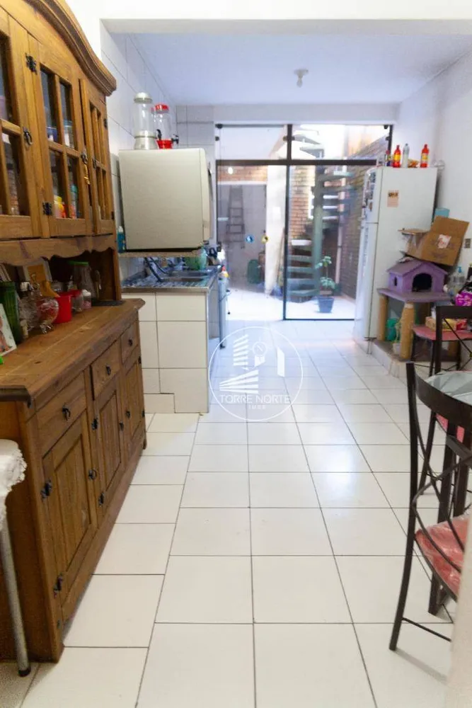 Sobrado, 3 quartos, 112 m² - Foto 2