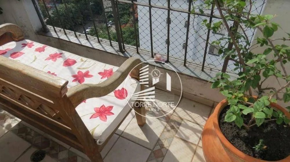 Apartamento, 3 quartos, 211 m² - Foto 2