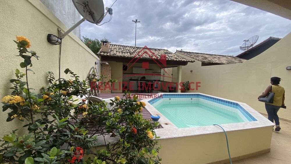 Casa para alugar com 5 quartos - Foto 1