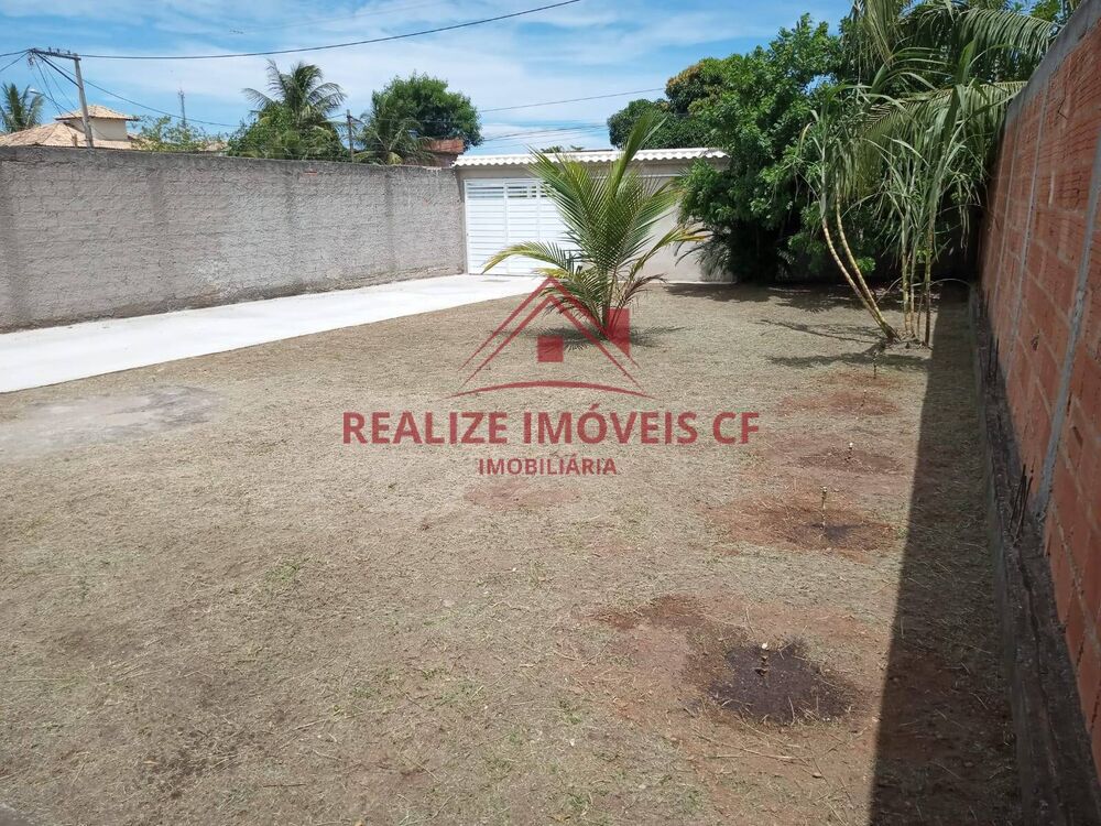 Casa à venda com 2 quartos, 120m² - Foto 1