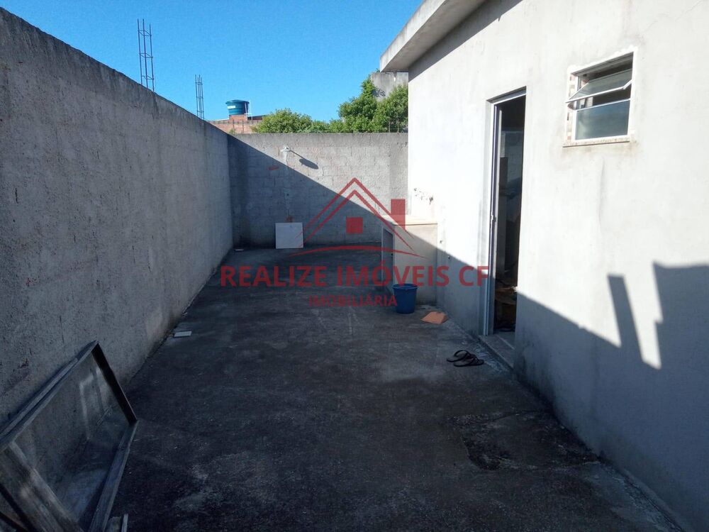 Casa à venda com 2 quartos, 120m² - Foto 4