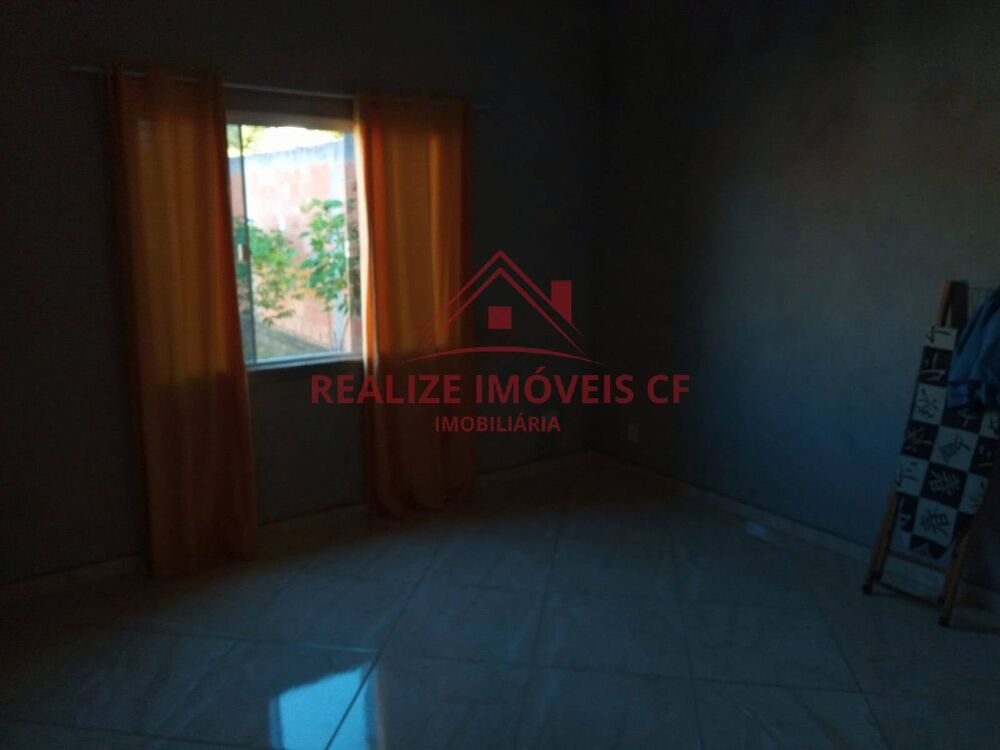 Casa à venda com 2 quartos, 120m² - Foto 2