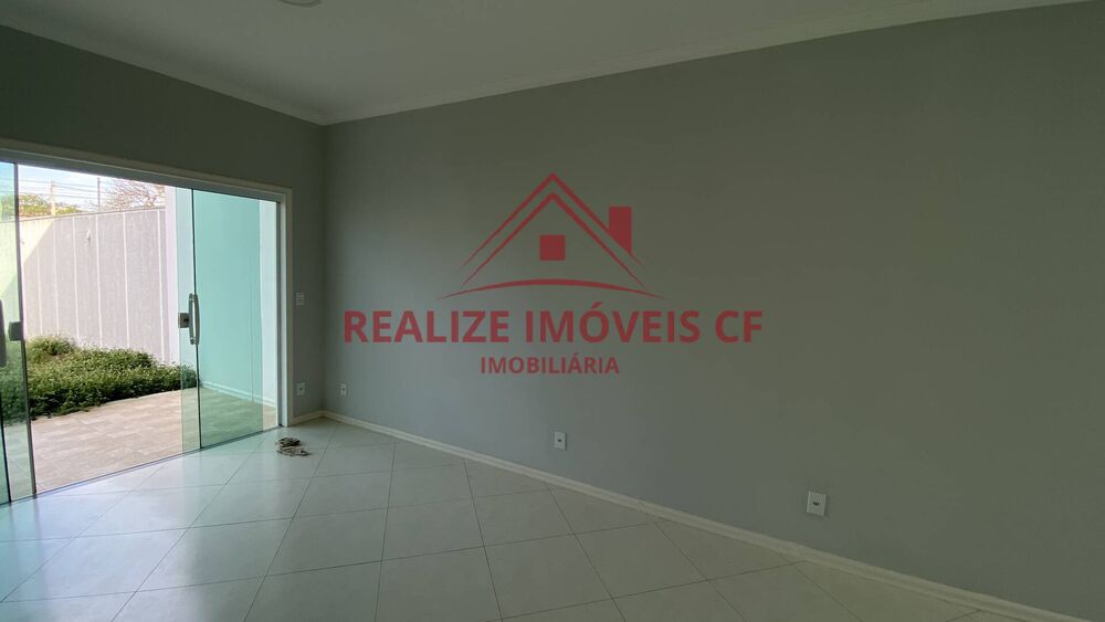 Casa à venda com 3 quartos, 81m² - Foto 3