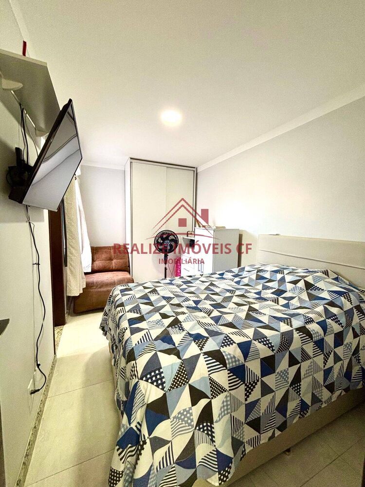 Casa à venda com 2 quartos, 75m² - Foto 3