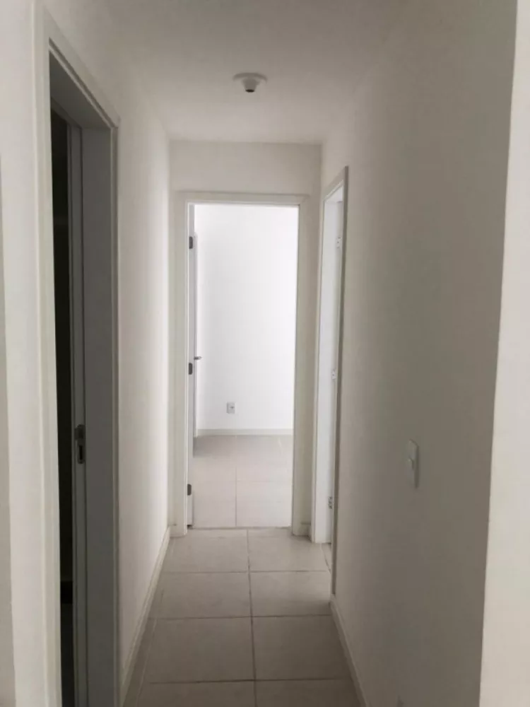 Apartamento à venda com 2 quartos, 57m² - Foto 3