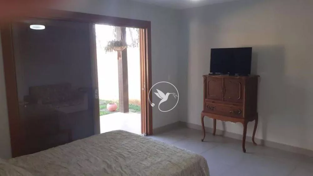 Casa, 6 quartos, 438 m² - Foto 1