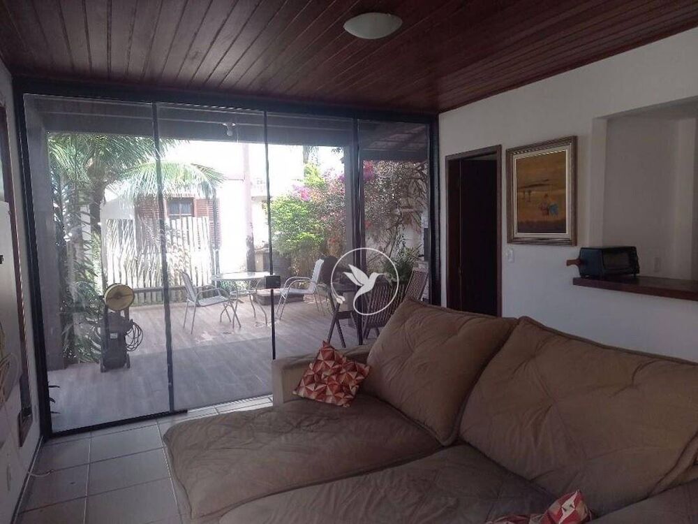 Casa de Condomínio à venda com 3 quartos, 136m² - Foto 4