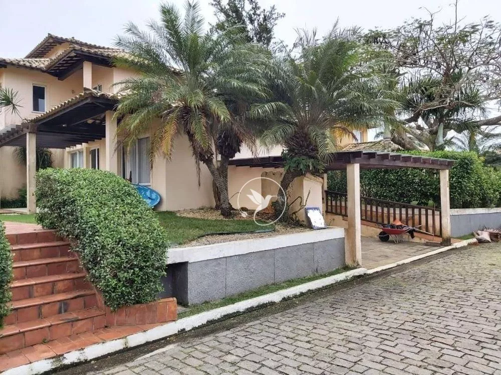 Casa de Condomínio à venda com 4 quartos, 300m² - Foto 3