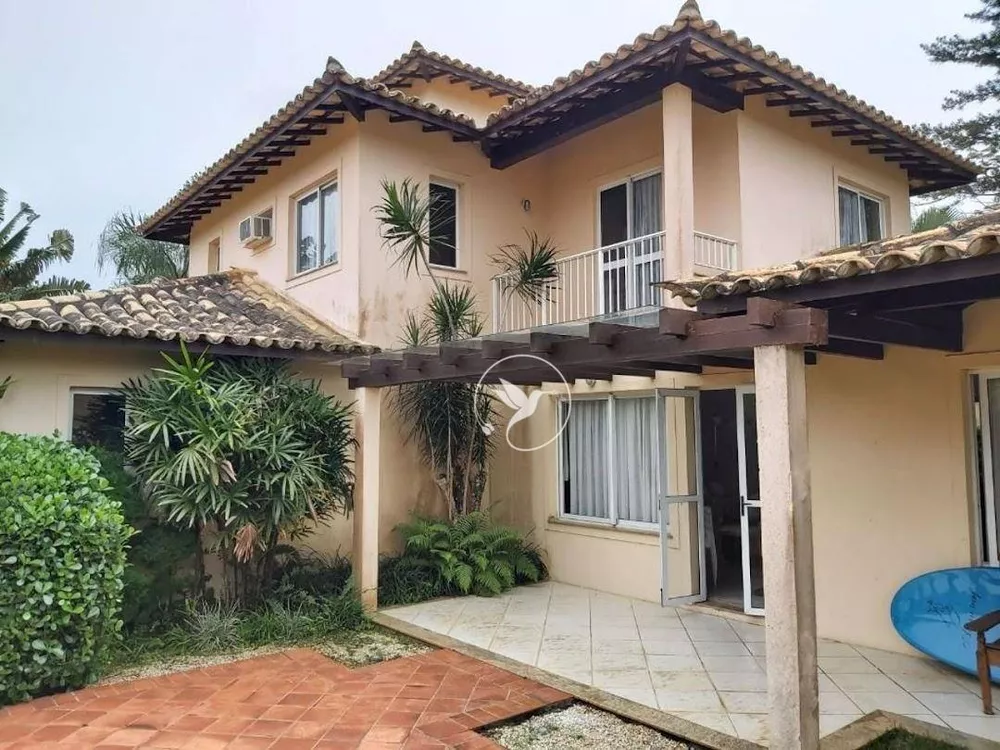 Casa de Condomínio à venda com 4 quartos, 300m² - Foto 2