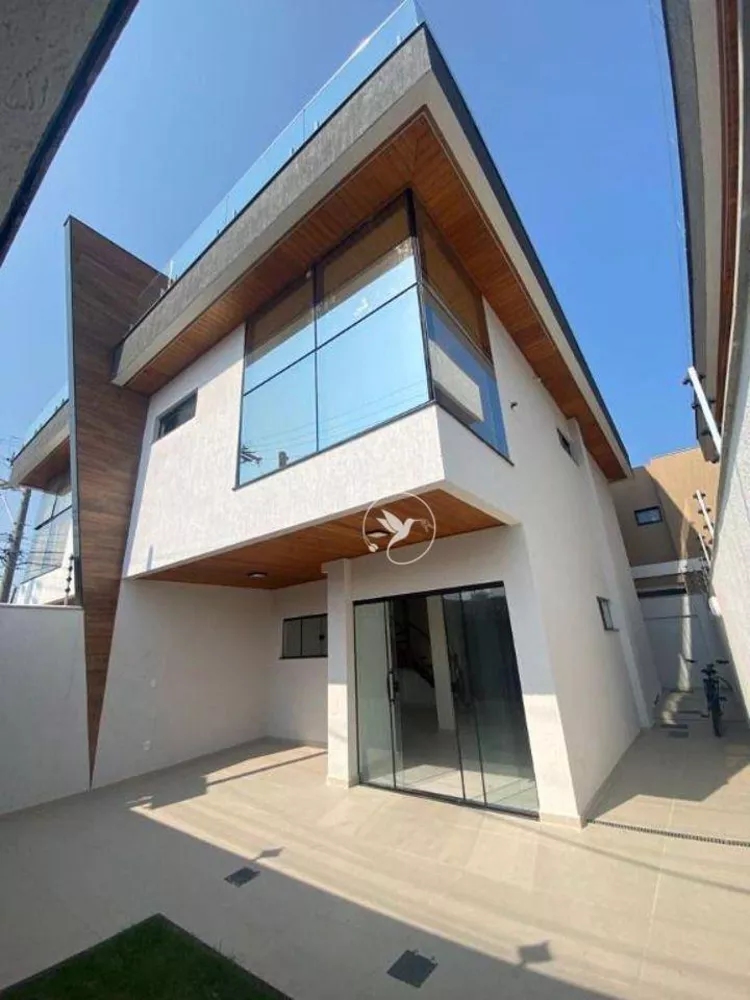 Casa, 3 quartos, 210 m² - Foto 2