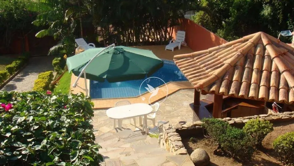 Casa, 5 quartos, 260 m² - Foto 1