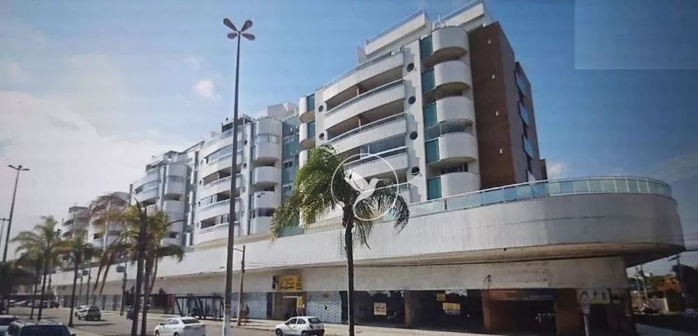 Cobertura, 3 quartos, 198 m² - Foto 2