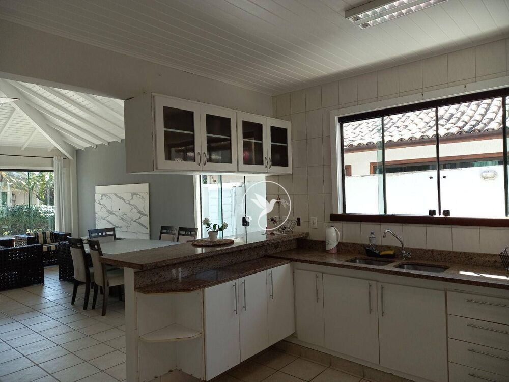 Casa de Condomínio à venda com 4 quartos, 170m² - Foto 3