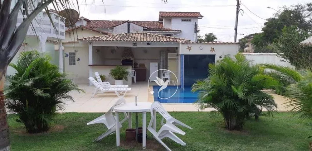 Casa à venda com 4 quartos, 300m² - Foto 1