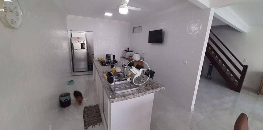 Casa à venda com 4 quartos, 288m² - Foto 2