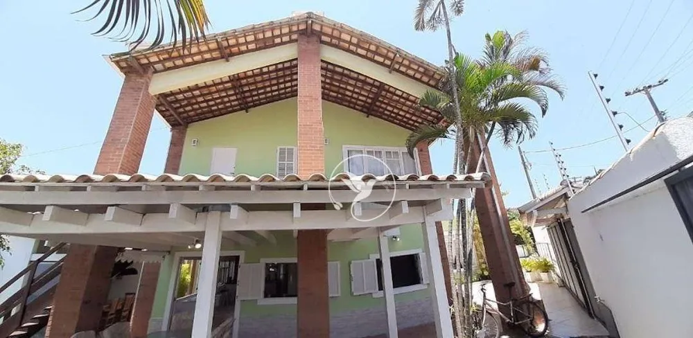 Casa, 5 quartos, 234 m² - Foto 1