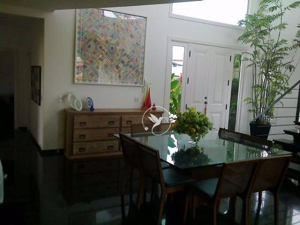 Casa à venda com 3 quartos, 280m² - Foto 4