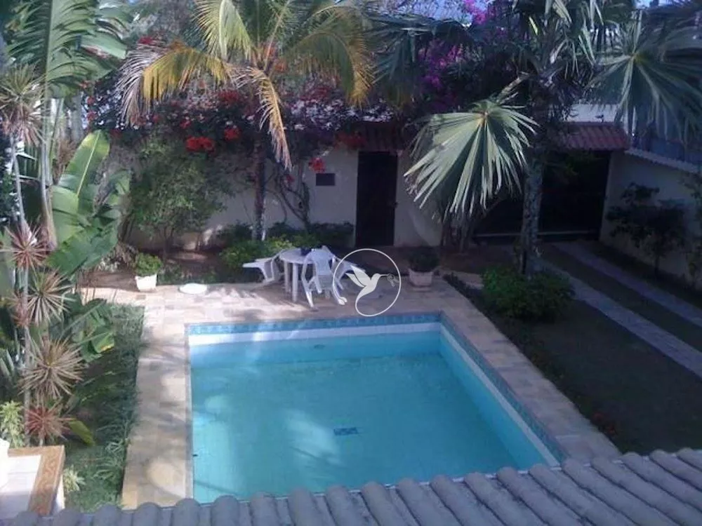 Casa, 4 quartos, 246 m² - Foto 1