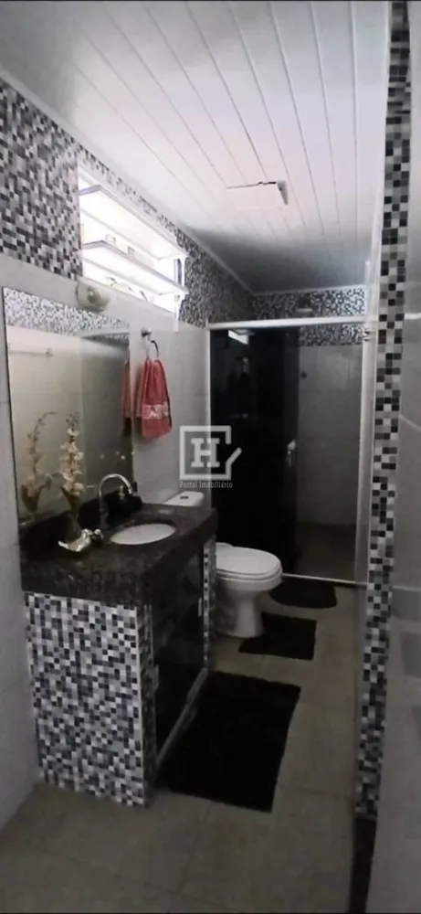 Casa, 3 quartos, 212 m² - Foto 2