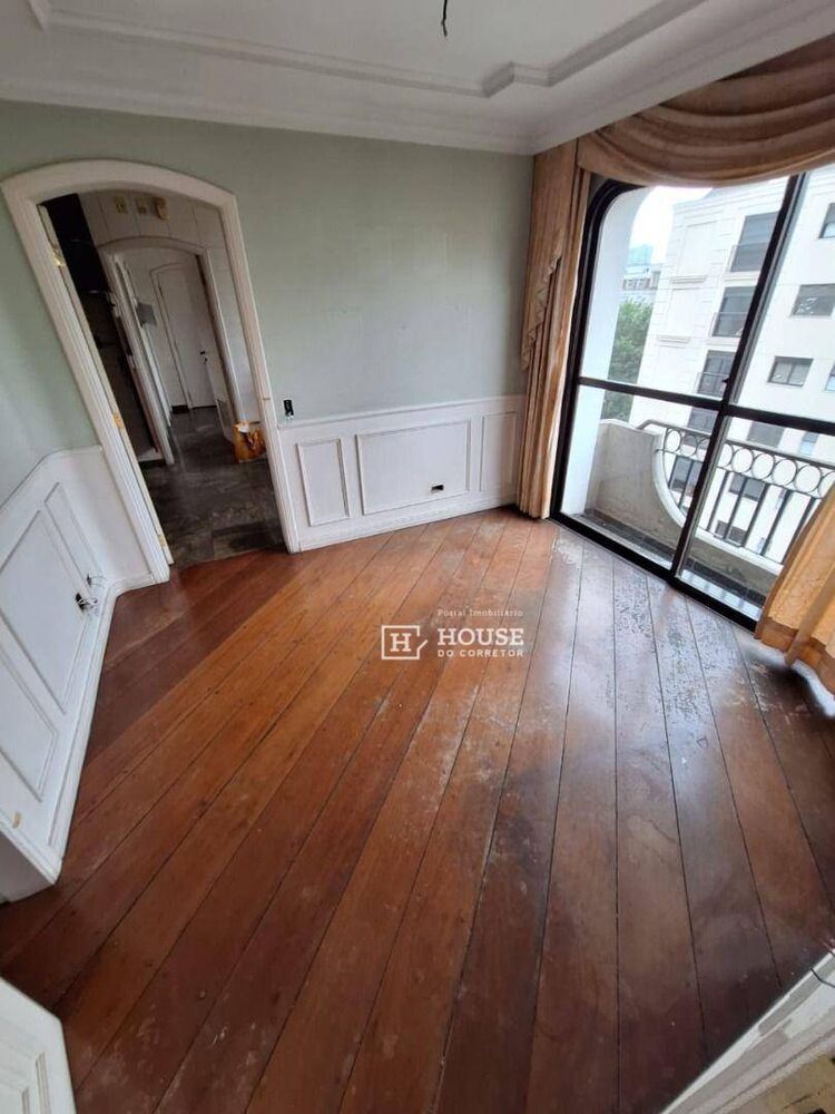 Apartamento, 4 quartos, 246 m² - Foto 2