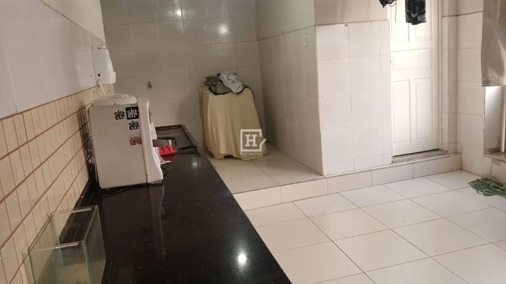 Casa, 4 quartos, 240 m² - Foto 1