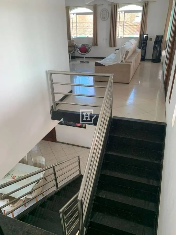 Casa, 7 quartos, 600 m² - Foto 1