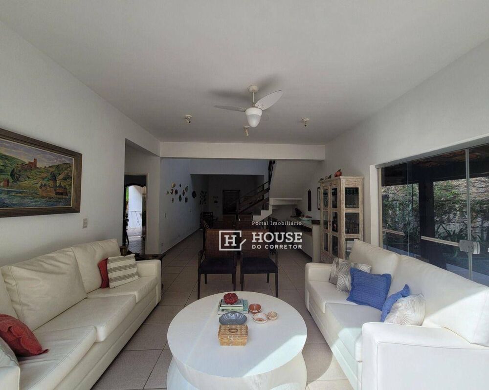 Casa à venda e aluguel com 5 quartos, 235m² - Foto 2