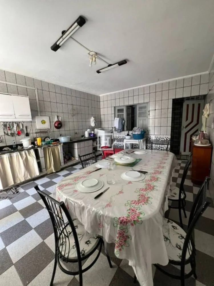 Casa, 4 quartos, 324 m² - Foto 2