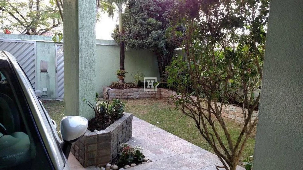 Casa, 5 quartos, 211 m² - Foto 1