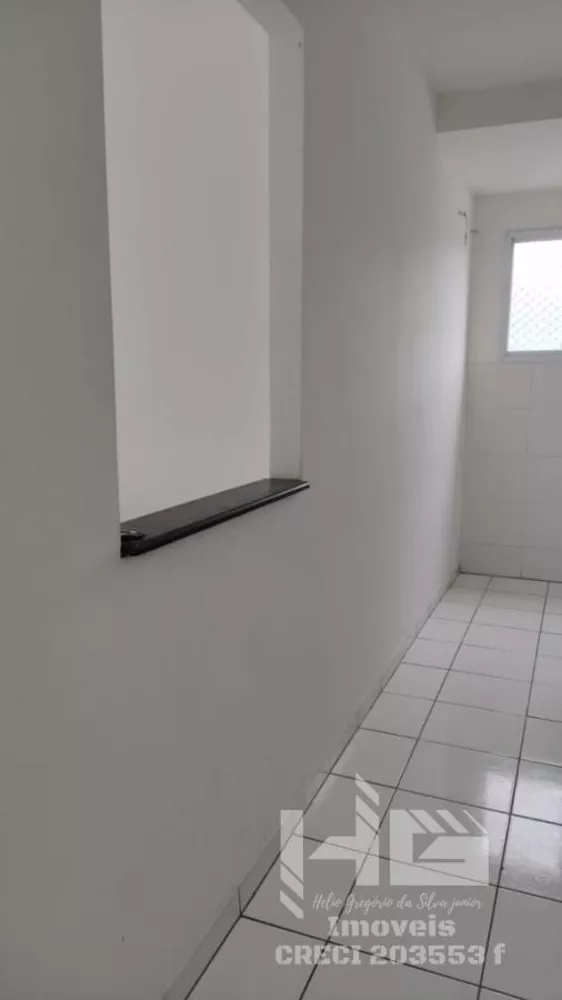 Apartamento à venda com 2 quartos, 50m² - Foto 2