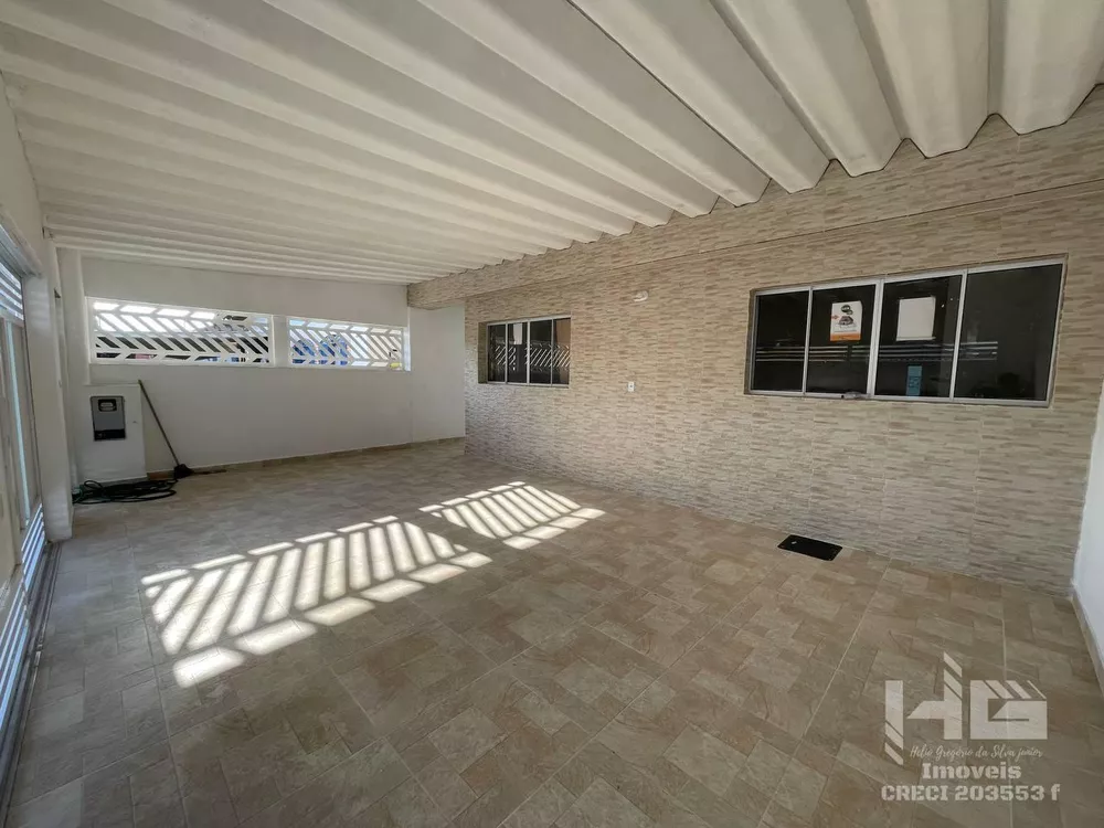 Casa à venda com 3 quartos, 100m² - Foto 4