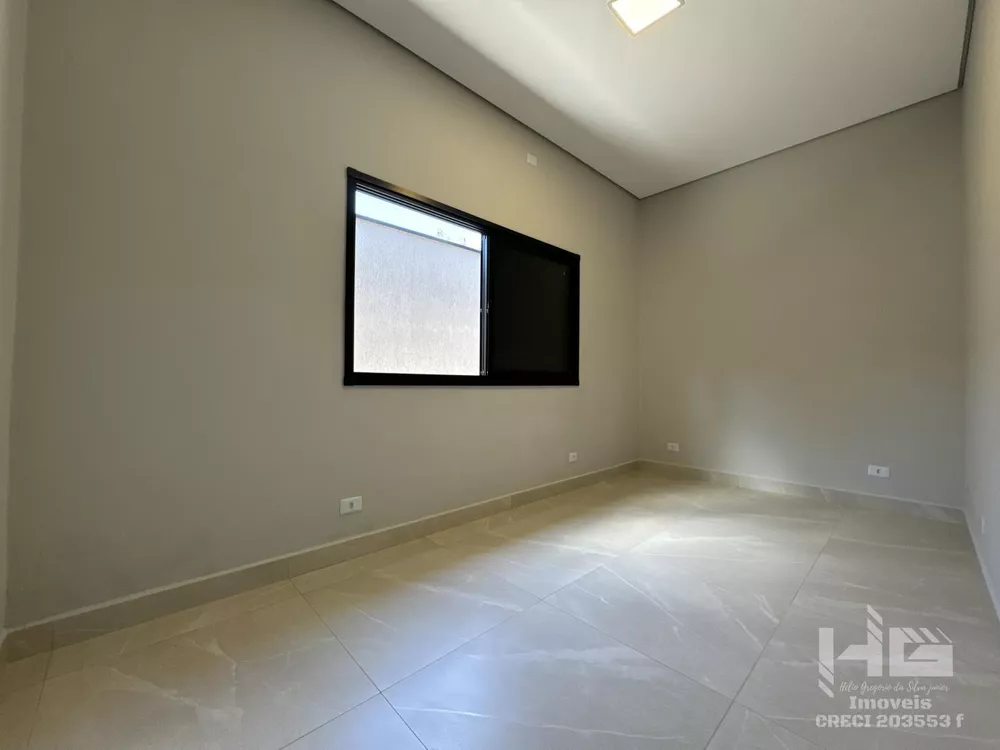 Casa à venda com 2 quartos, 80m² - Foto 3