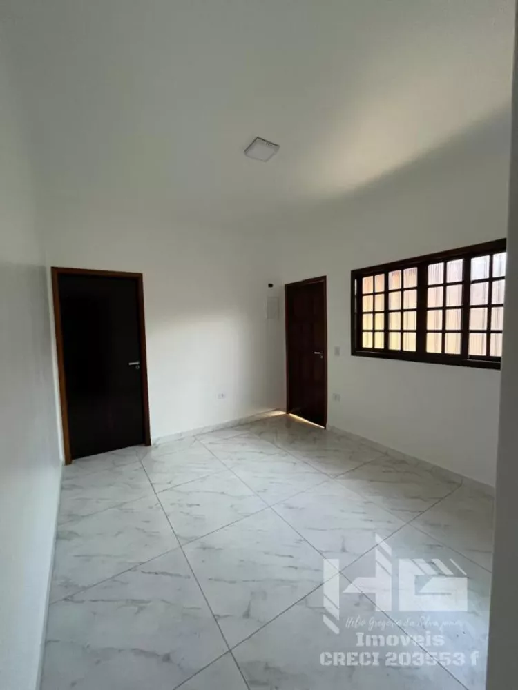 Casa à venda com 2 quartos, 81m² - Foto 3