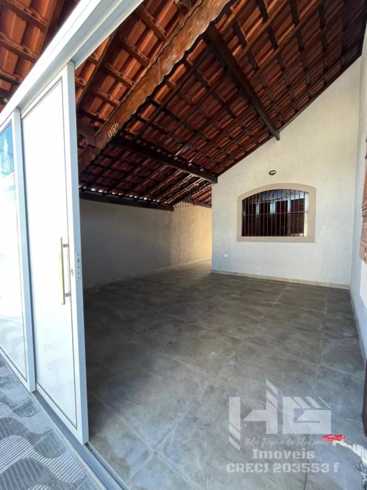 Casa à venda com 2 quartos, 81m² - Foto 1