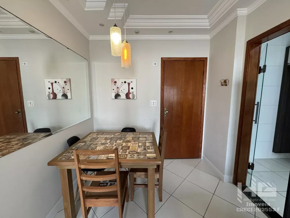 Apartamento à venda com 2 quartos, 61m² - Foto 5