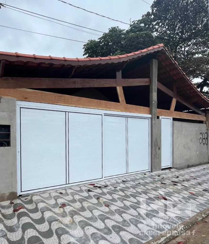 Casa à venda com 4 quartos, 165m² - Foto 1