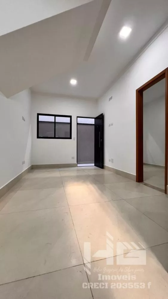 Casa à venda com 2 quartos, 89m² - Foto 2