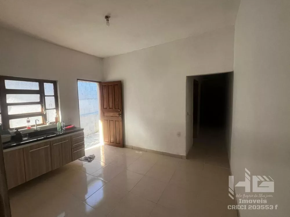 Casa à venda com 2 quartos, 141m² - Foto 4